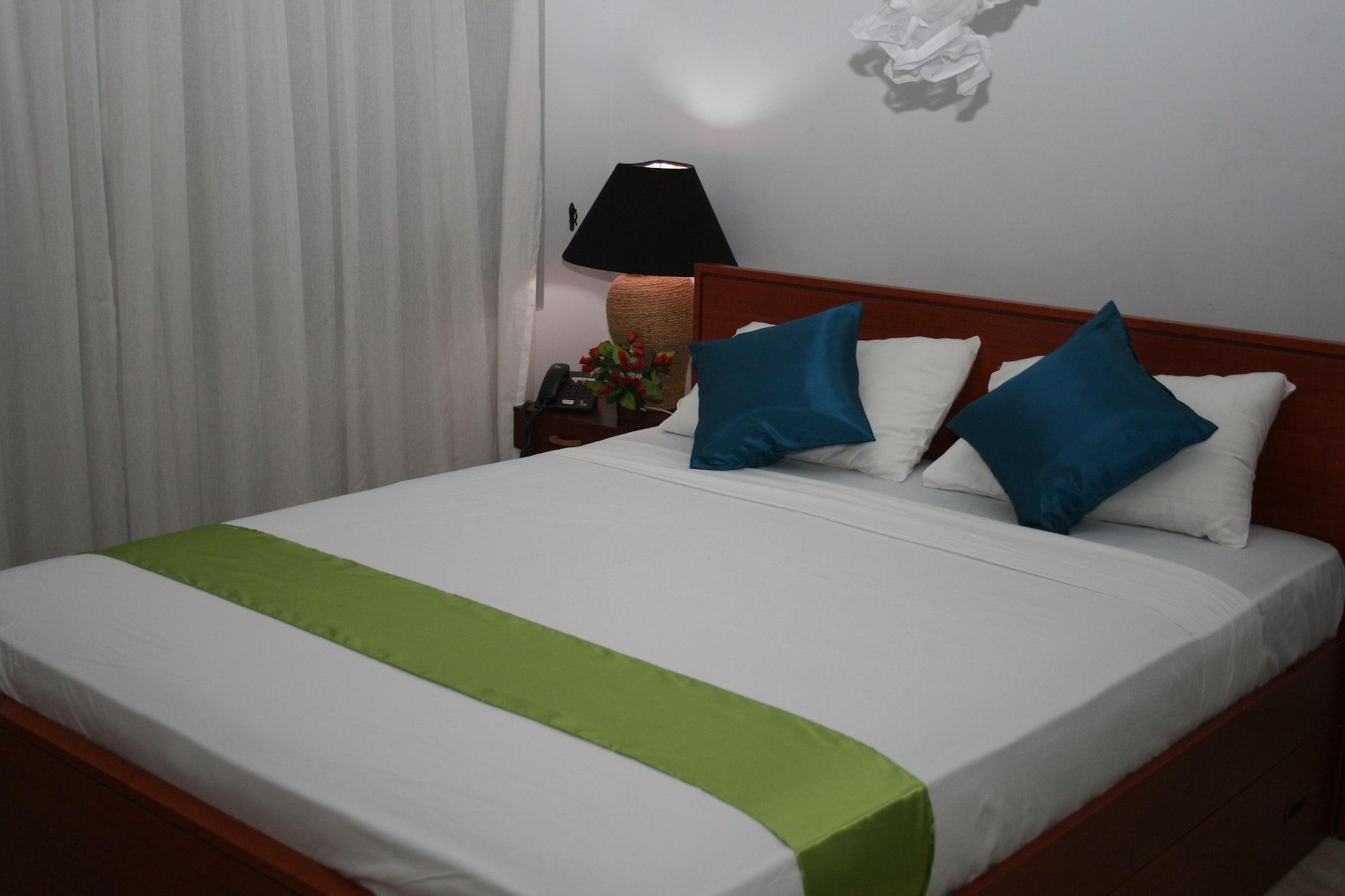 Blue Gum Hotel Ja-Ela Ngoại thất bức ảnh
