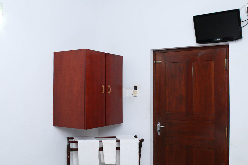Blue Gum Hotel Ja-Ela Ngoại thất bức ảnh